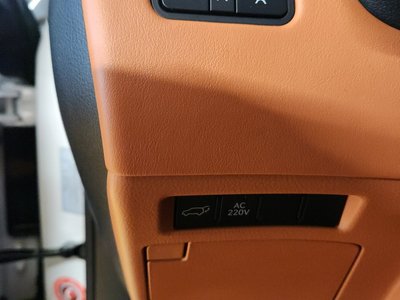2025 Lexus LX 缩略图 12
