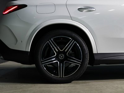 2025 Mercedes-BENZ GLC thumbnail 45