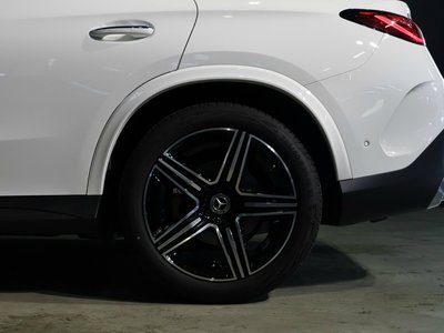 2025 Mercedes-BENZ GLC thumbnail 43