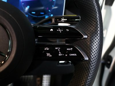 2025 Mercedes-BENZ GLC thumbnail 18