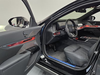 2025 BMW 7 SERIES — миниатюра 13