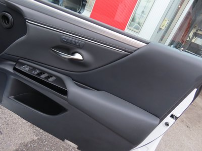 2024 Lexus ES — миниатюра 59