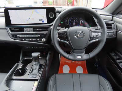 2024 Lexus ES — миниатюра 11