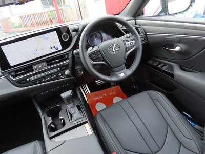 2024 Lexus ES — миниатюра 52