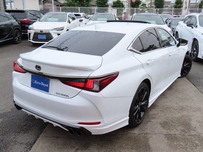 2024 Lexus ES — миниатюра 35