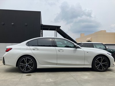BMW 3 SERIES - 7