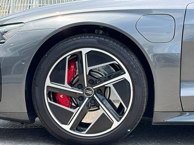 2025 AUDI E-TRON GT QUATTRO 缩略图 14