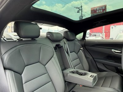 2025 AUDI E-TRON GT QUATTRO 缩略图 40