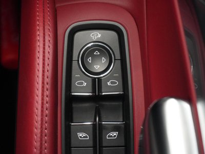 صورة مصغرة 18 لـ 2016 Porsche 911