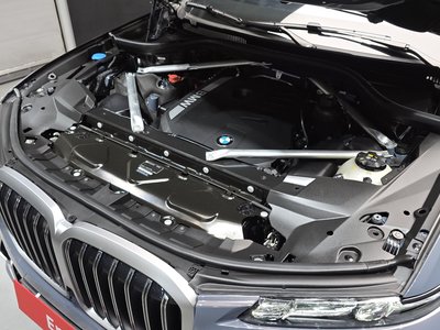 2023 BMW X7 photo 7