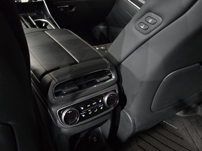 2021 Genesis GV80 thumbnail 24