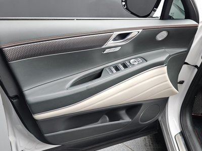 صورة مصغرة 14 لـ 2024 Genesis GV80 COUPE