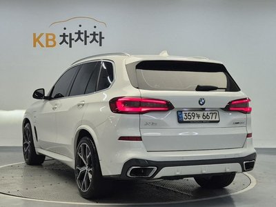 صورة 4 لـ 2021 BMW X5