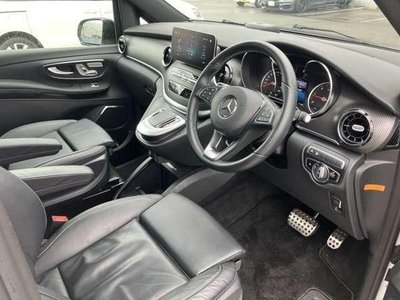 صورة 9 لـ 2024 Mercedes-BENZ V-CLASS
