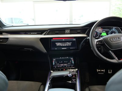 صورة مصغرة 24 لـ 2024 AUDI Q8 SPORTBACK E-TRON