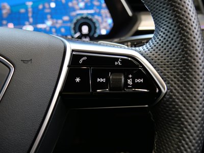 صورة مصغرة 61 لـ 2024 AUDI Q8 SPORTBACK E-TRON