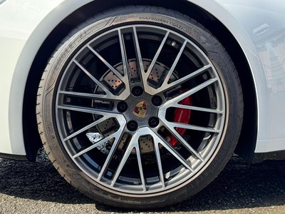 PORSCHE 911 - 8