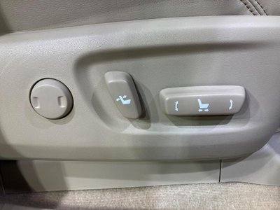 2023 Toyota LAND CRUISER PRADO 缩略图 42
