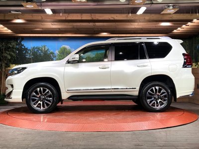 2023 Toyota LAND CRUISER PRADO 缩略图 31