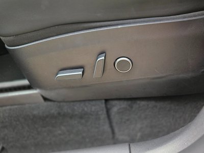 2022 Tesla MODEL Y — миниатюра 11