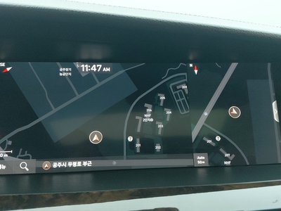 2020 Genesis G90 thumbnail 14