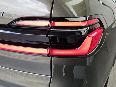 BMW X7 - 10