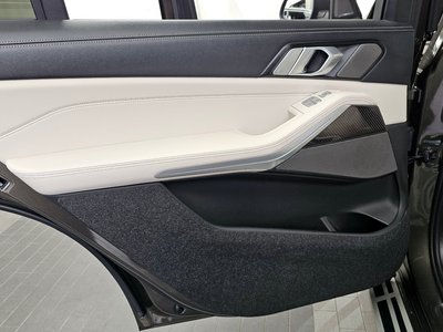 2025 BMW X7 缩略图 15