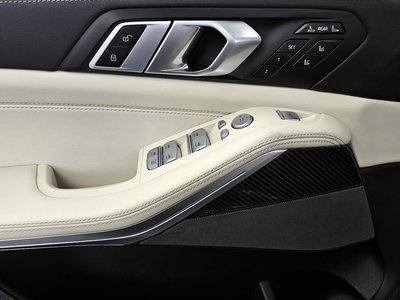 2025 BMW X7 缩略图 30