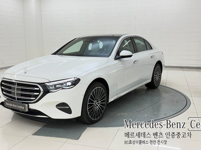 MERCEDES-BENZ E-CLASS - 1