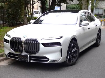 BMW 7 SERIES