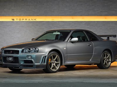 NISSAN SKYLINE GT-R