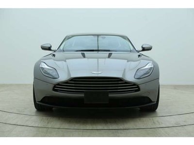 2017 Aston Martin DB11 — фото 3