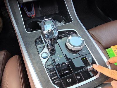 صورة 6 لـ 2023 BMW X5
