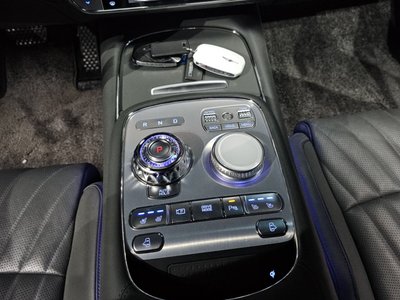 2022 Genesis G90 (RS4) — миниатюра 12