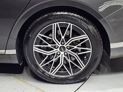 صورة 8 لـ 2022 Genesis G90 (RS4)