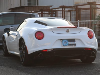 ALFA ROMEO 4C - 3