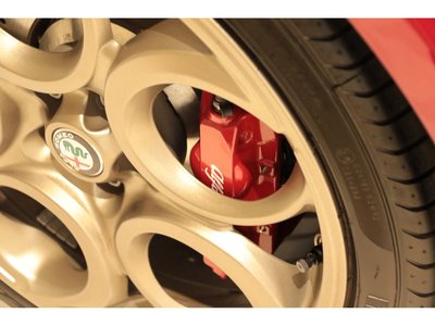 صورة مصغرة 38 لـ 2021 ALFA Romeo 4C