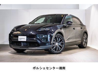 PORSCHE MACAN - 1