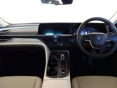 TOYOTA CROWN CROSSOVER - 4