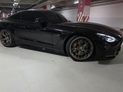 MERCEDES-BENZ GT AMG - 5