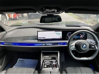 صورة 3 لـ 2023 BMW BMW