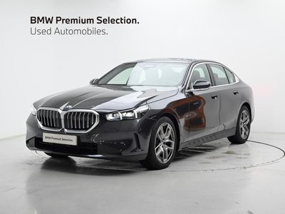2025 BMW 5 SERIES 照片 1
