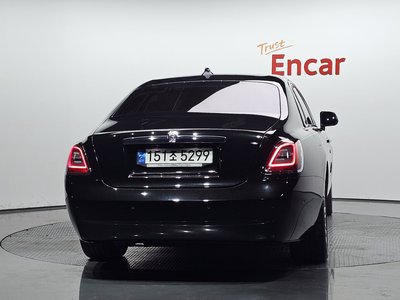 ROLLS-ROYCE GHOST - 3