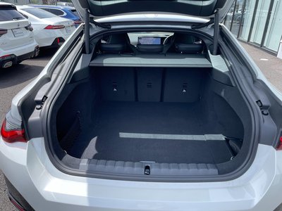 2025 BMW I4 缩略图 34