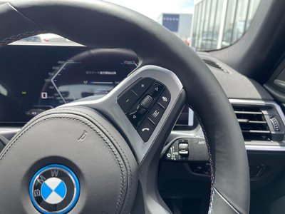 2025 BMW I4 缩略图 21
