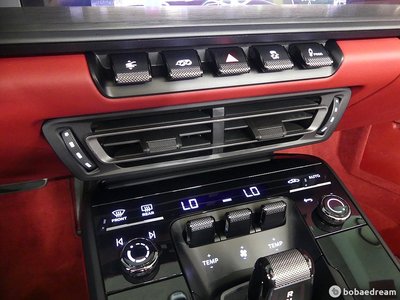 صورة مصغرة 17 لـ 2023 Porsche 911