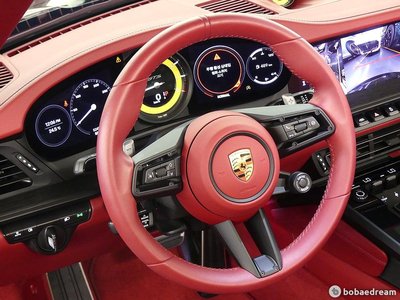صورة مصغرة 12 لـ 2023 Porsche 911