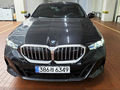 2026 BMW 5 SERIES photo 2