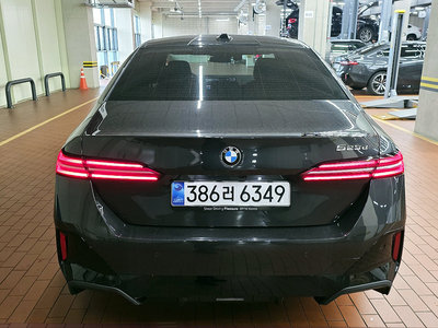 2026 BMW 5 SERIES photo 3