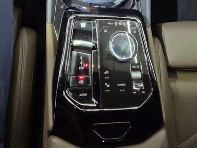 2026 BMW 5 SERIES photo 9